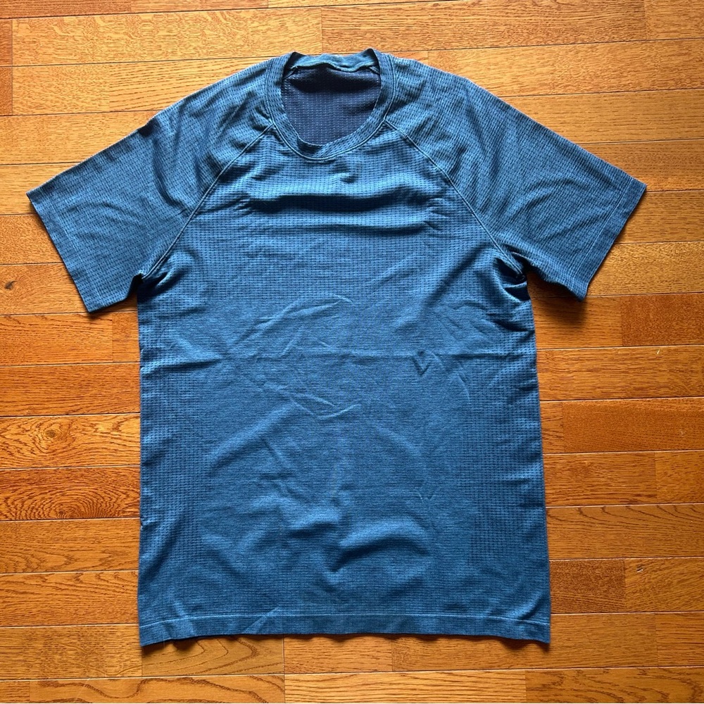 Lululemon Metal Vent Tech T Shirt Navy